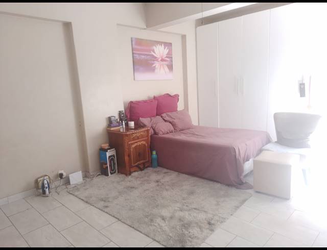 2 BEDROOM FLAT FOR SALE IN DURBAN CENTRAL